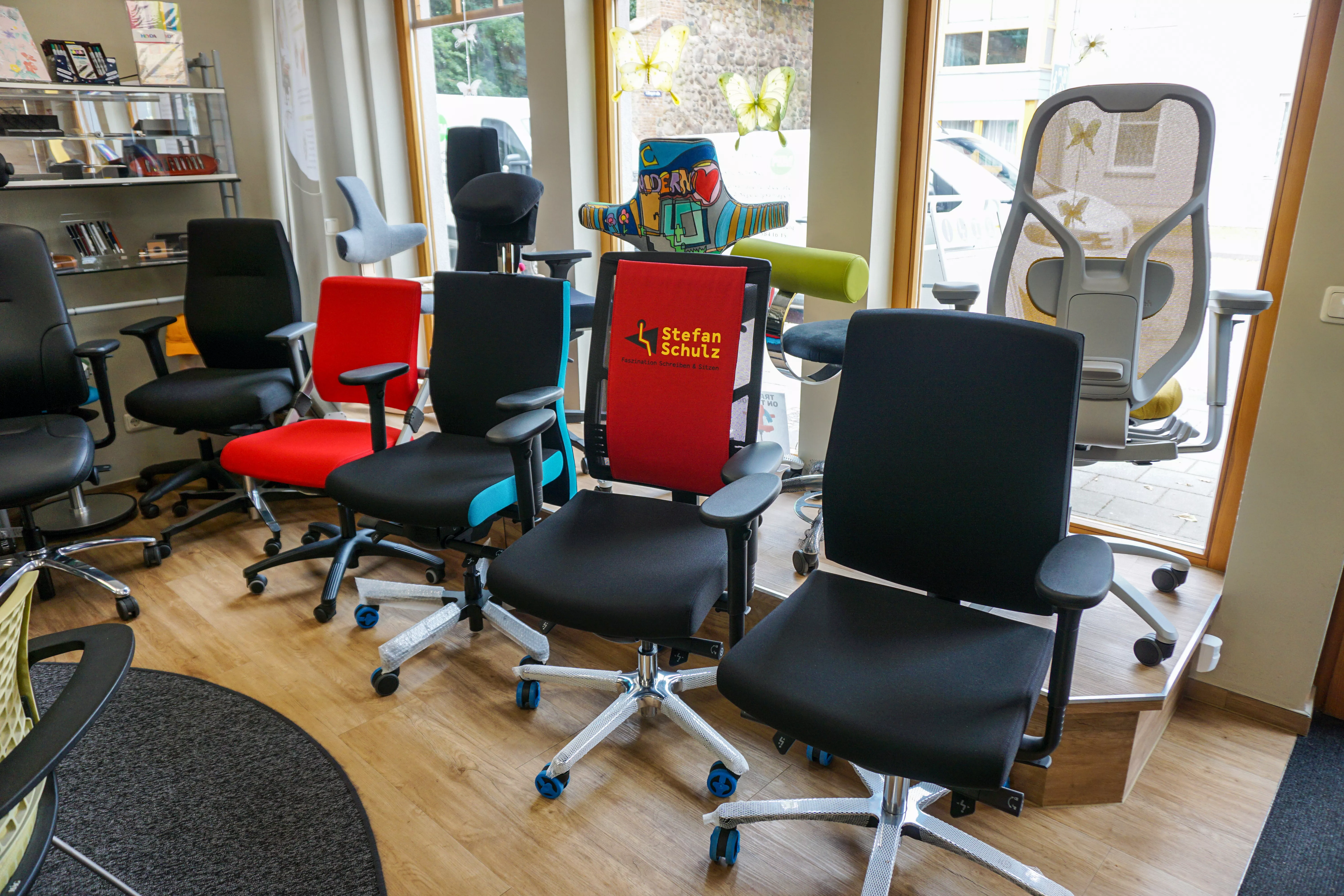Ausstellung Bürostühle für gesundes Sitzen